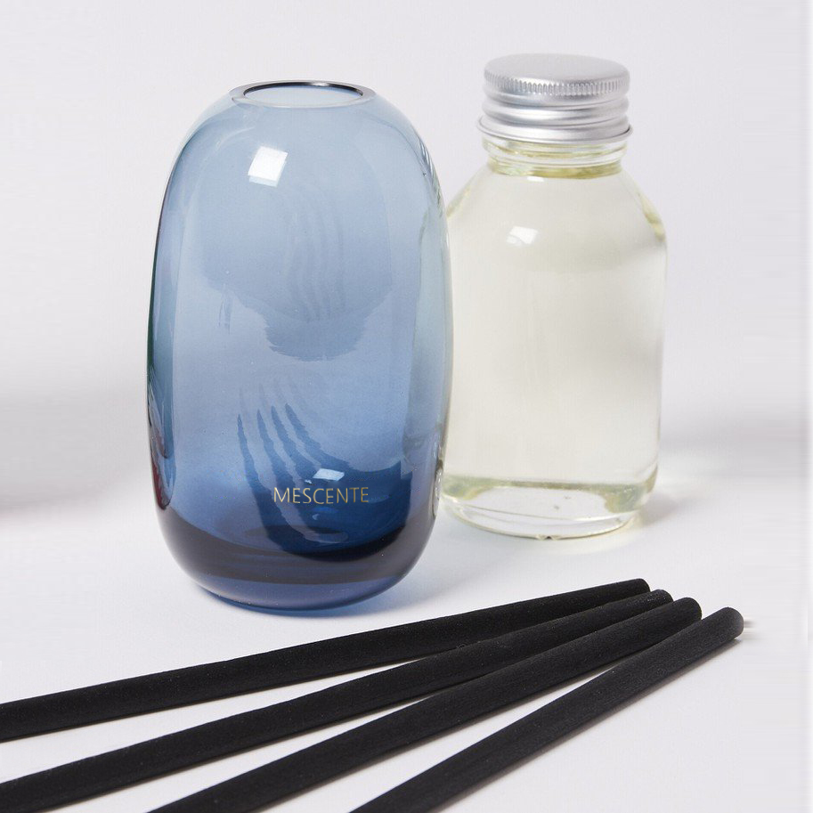 Luxusní 100ml 200ml 500ml diamantové kulaté lahvičky Loris Sola Flowers Amber Crystal Eyfel Parfém Reed Difuzér Oil