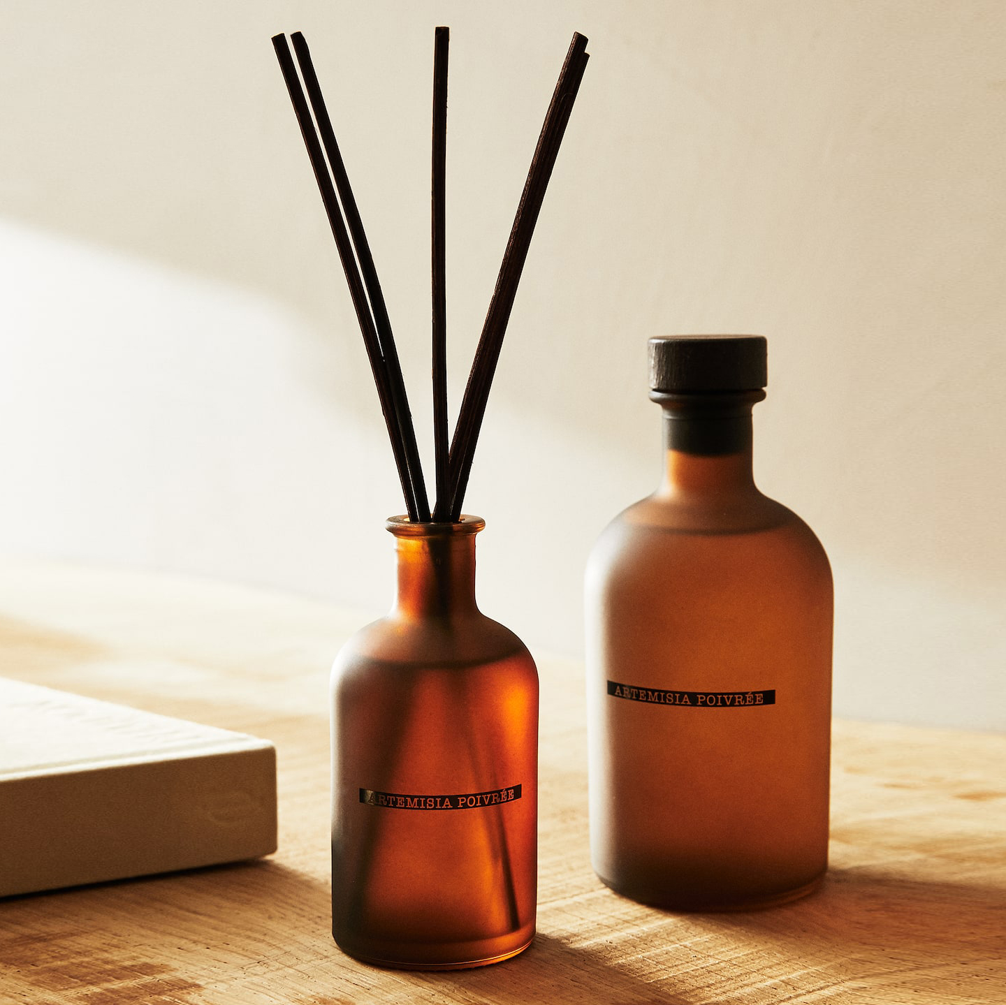 Luxusní velká černá matná láhev 50 ml 300 ml sušený květ květinové aroma esenciální olej rákosový difuzér olejová sada hromadná