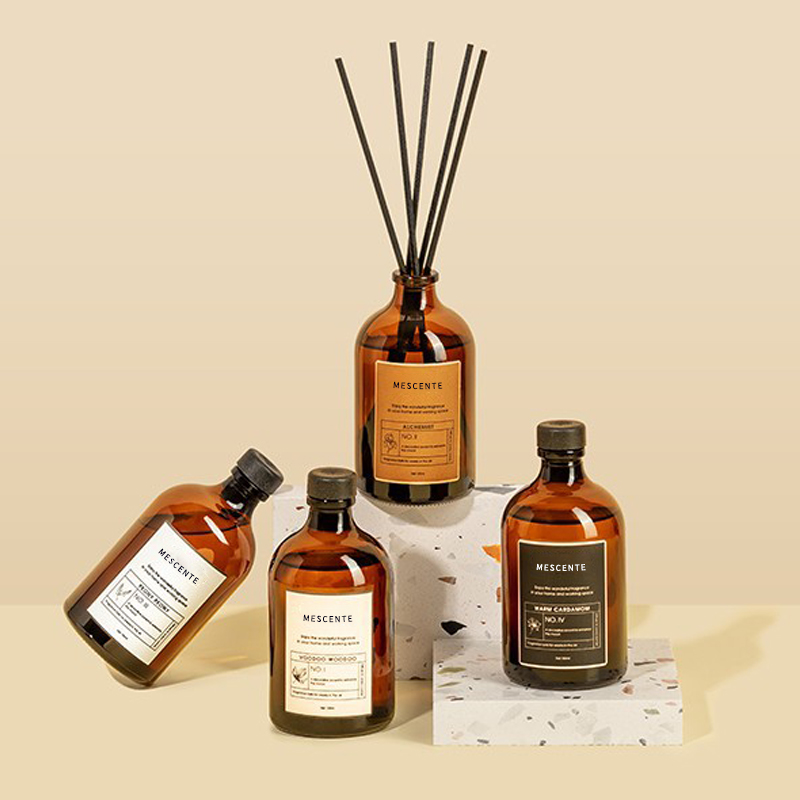 Big Black And Gold 100 ml duhové luxusní sklo barevné tyčinky Fiber Reed difuzér Osvěžovač vzduchu Rozdlo