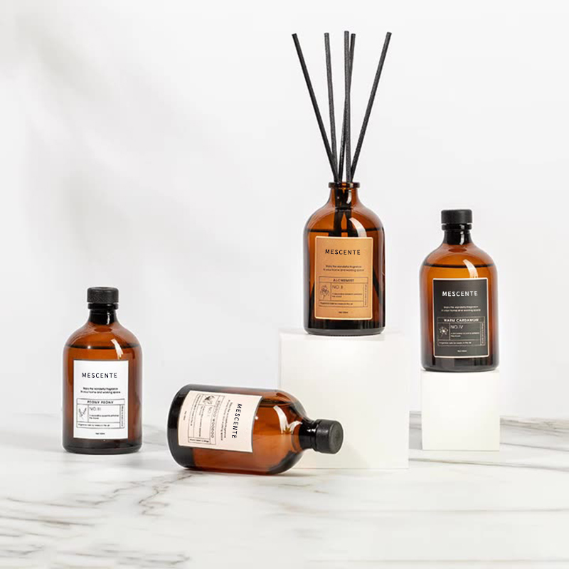Big Black And Gold 100 ml duhové luxusní sklo barevné tyčinky Fiber Reed difuzér Osvěžovač vzduchu Rozdlo