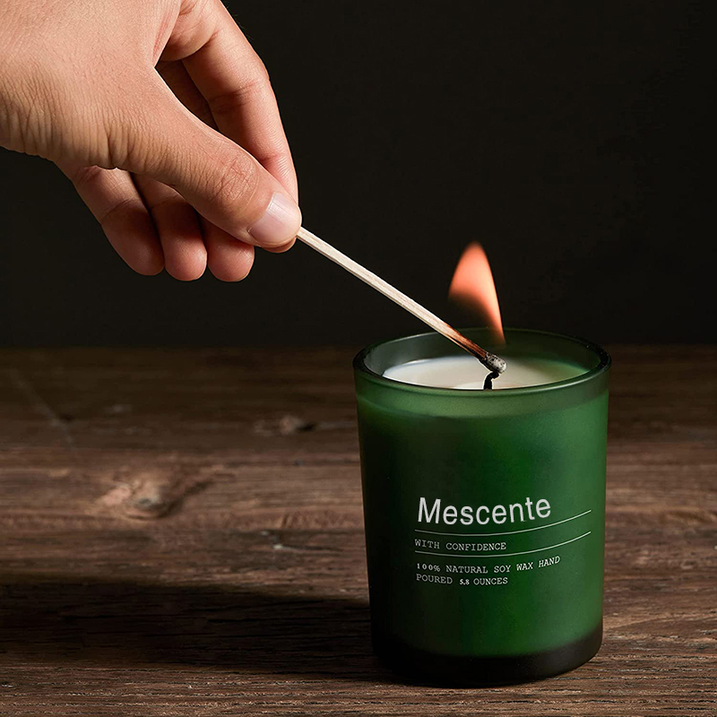 M&Scent svatební dekorace na míru Vonné svíčky jasmín a ylang ylang s etiketami ve velkém