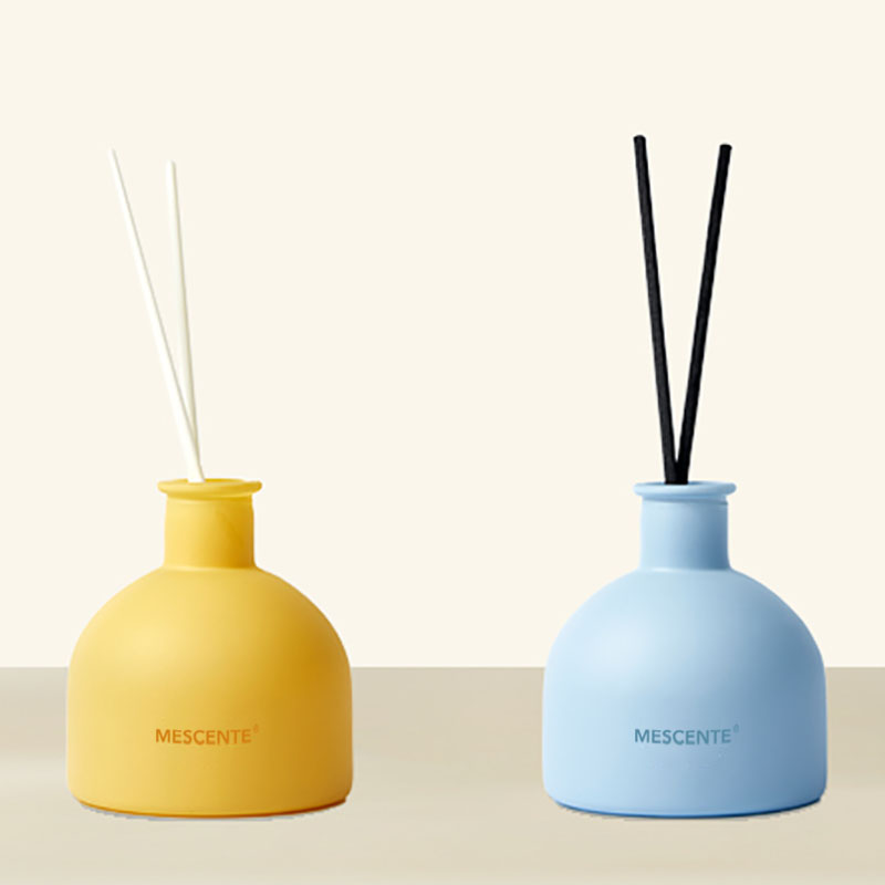 M&Scent hotsale luxusní vonný aroma esenciální olej rákosový difuzér s ratanovými tyčinkami