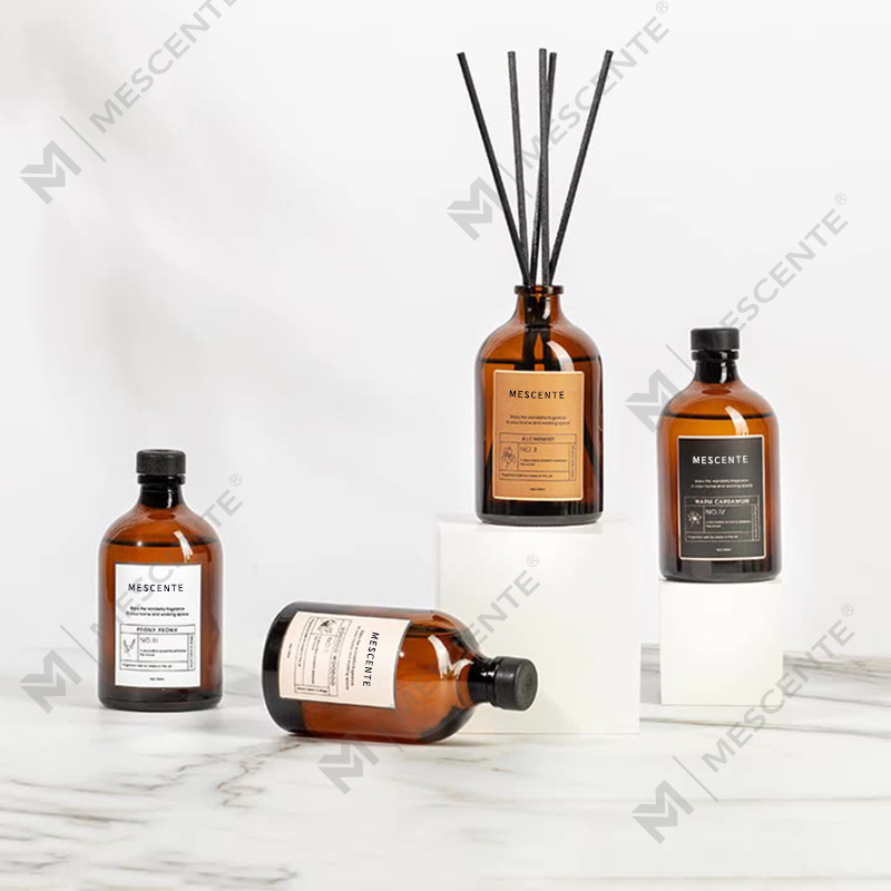 Big Black And Gold 100 ml duhové luxusní sklo barevné tyčinky Fiber Reed difuzér Osvěžovač vzduchu Rozpouštědlo