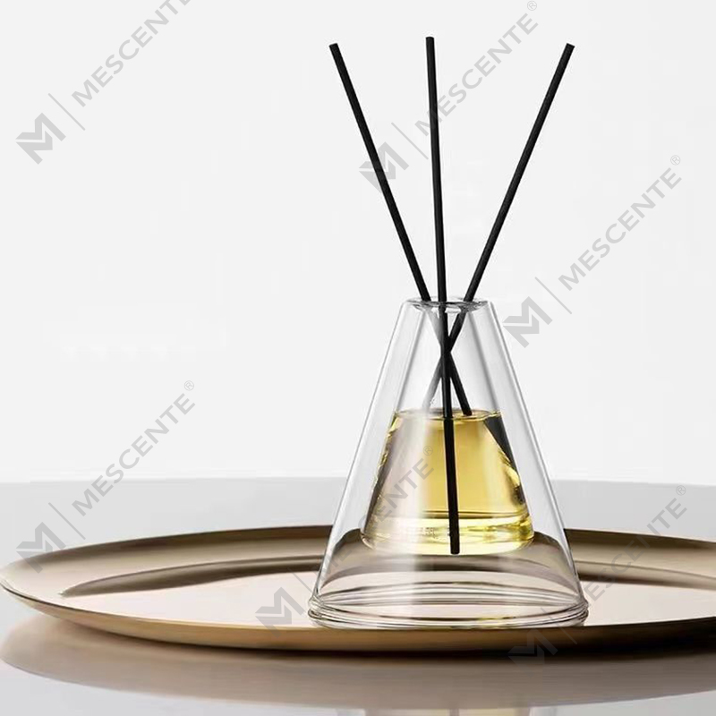 Vlastní velká Hex Essenza Jedinečná skleněná láhev Bílá Matná Extra Air Aroma Rákosový difuzér Domácí vůně, rákosové difuzéry Vánoce
