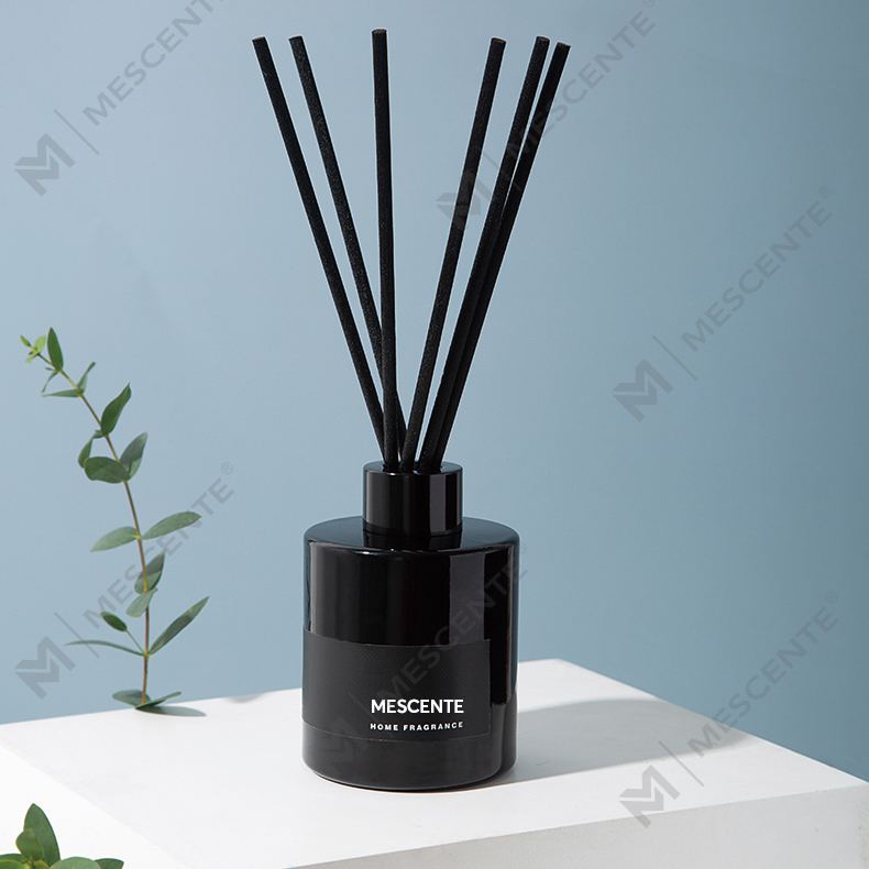 M&Scent velkoobchod luxusní privátní dekorativní květinový difuzér z rákosového vlákna se zátkou