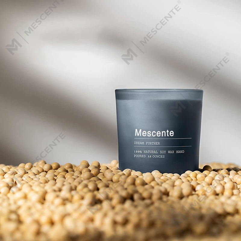 M&Scent svatební dekorace na zakázku Vonné svíčky jasmín a ylang ylang s etiketami ve velkém