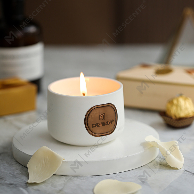 M&Scent privátní značky keramických vlastních vonných svíček s kokosovým voskem dárkové sady