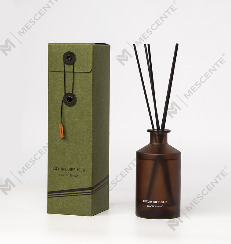 M&Scent Custom Luxury Lahev z matného skla Home Essential Oil Reed Difuzér