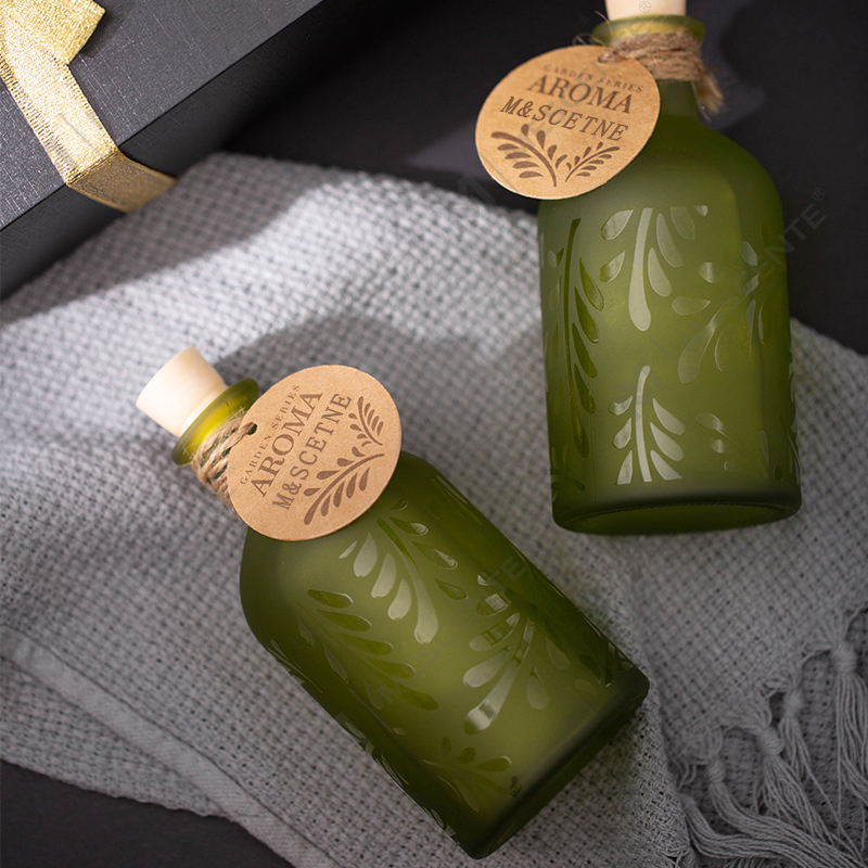 M&Scent Luxury Custom Private Label Skleněná láhev Flower Liquid Reed Difuzér s dárkovou krabičkou