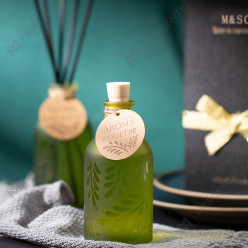 M&Scent Luxury Custom Private Label Skleněná láhev Flower Liquid Reed Difuzér s dárkovou krabičkou