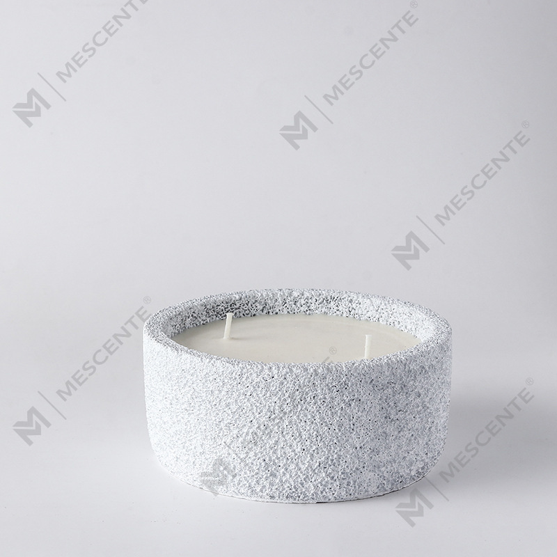 Luxusní ručně vyráběné svíčky s logem M&Scent s duchovním pilířem Vonné sklo s krystaly, svíčka se 3 knoty