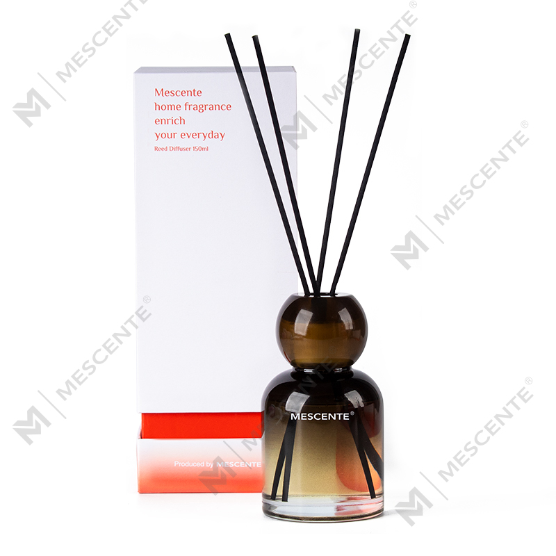 150ml skleněná lahvička s difuzérem vůně M23050