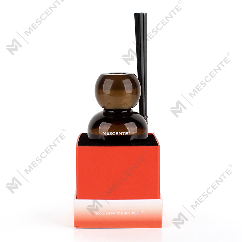 150ml skleněná lahvička s difuzérem vůně M23050