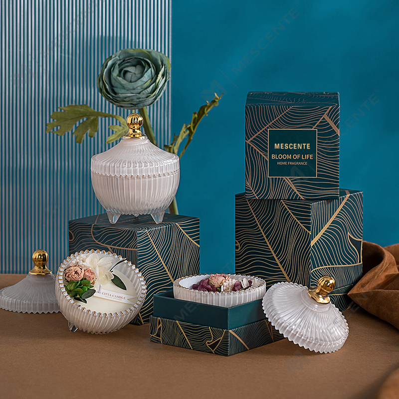 Velkoobchod M&Scent levně přizpůsobený luxusní privátní štítek Sloj vonná sojový vosk Aroma svíčka s knotem dřeva