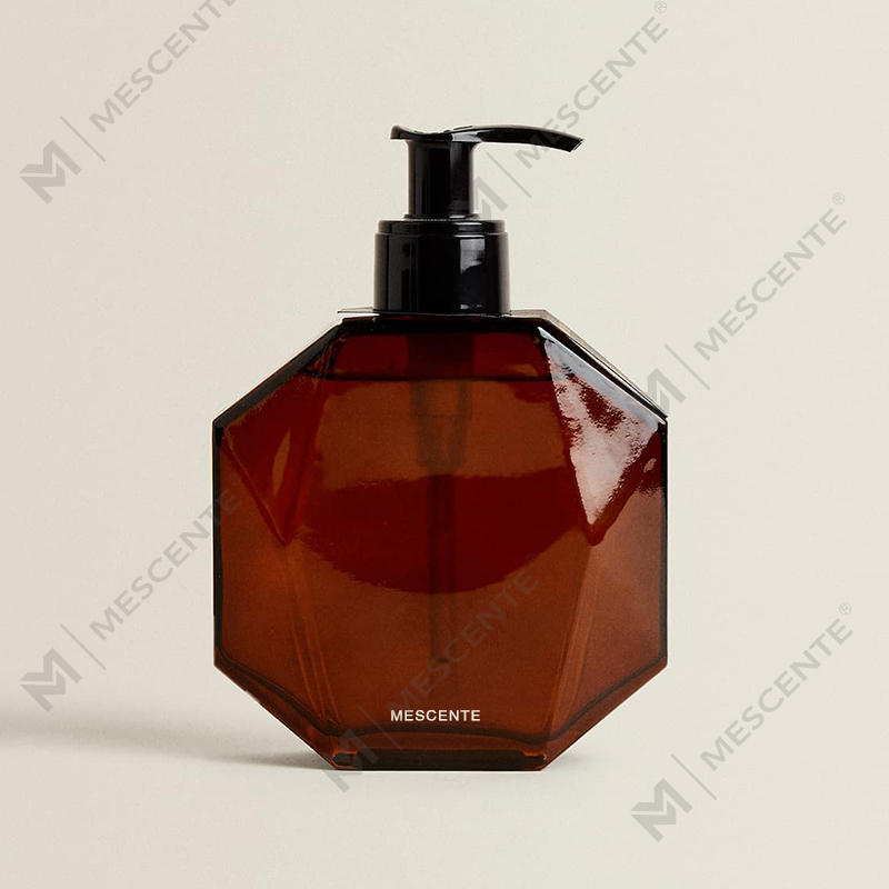 Pokojový sprej na esenciální olej Private Label s krabičkou M&scent Custom Luxury Room & Lone Osvěžovače vzduchu Skleněná lahvička, barevný box na kapalinu