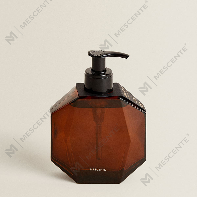 Pokojový sprej na esenciální olej Private Label s krabičkou M&scent Custom Luxury Room & Lone Osvěžovače vzduchu Skleněná lahvička, barevný box na kapalinu