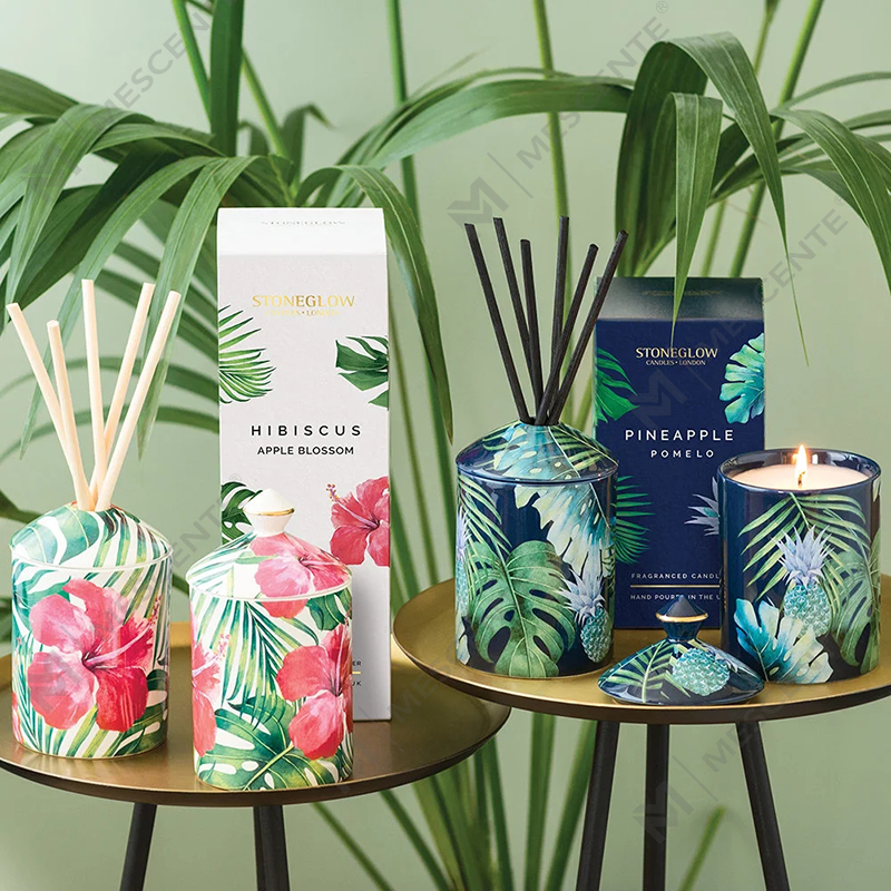 M&Scent speciální designová barevná skleněná svíčka Urban Botanics se skládací krabičkou