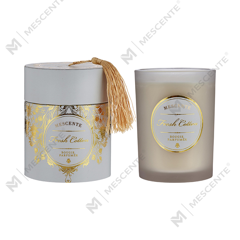 Luxusní vánoční bílé vonné svíčky s osobním logem M&Scent