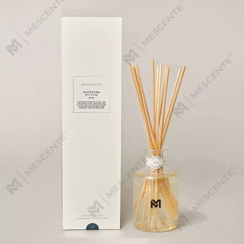 Osvěžovač vzduchu M&Scent Gruppo Di Reed, sada domácích vánočních difuzérů z olejového rákosu