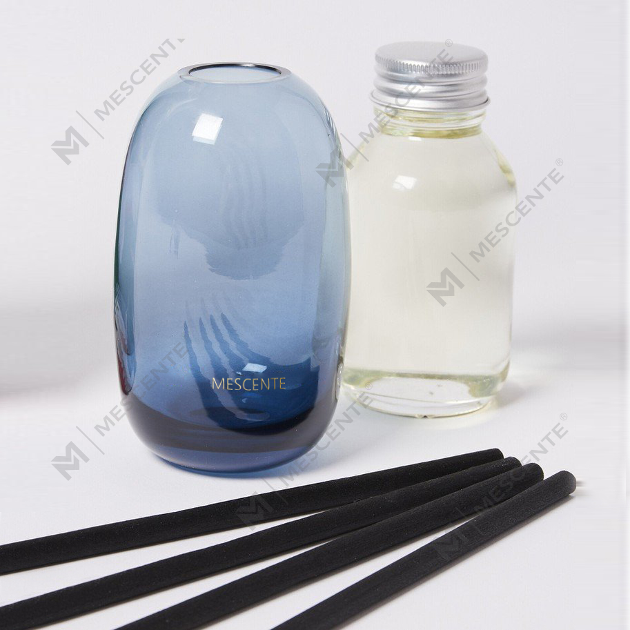 Luxusní 100ml 200ml 500ml diamantové kulaté lahvičky Loris Sola Flowers Amber Crystal Eyfel Parfém Reed Difuzér Oil
