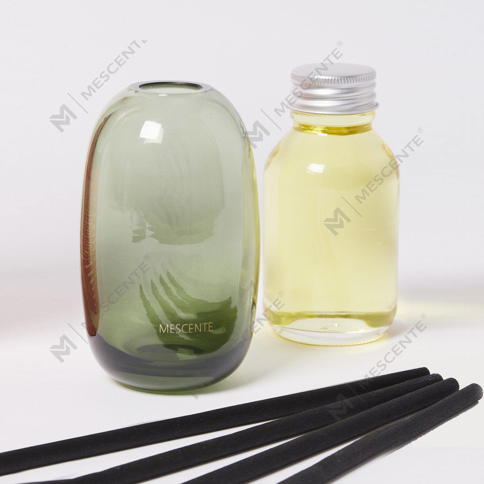 Luxusní 100ml 200ml 500ml diamantové kulaté lahvičky Loris Sola Flowers Amber Crystal Eyfel Parfém Reed Difuzér Oil